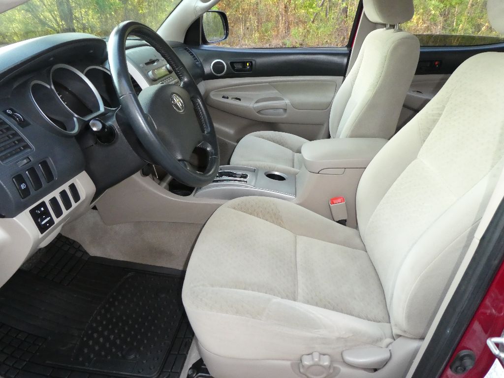 CLEAN NON SMOKING INTERIOR