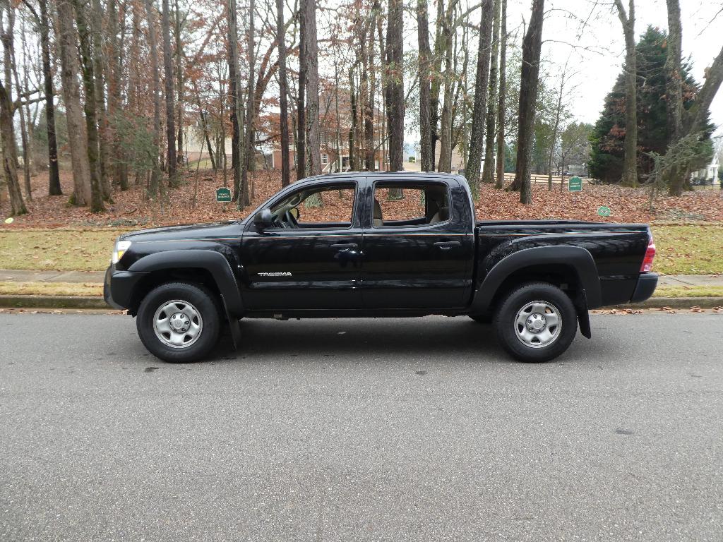 2015 Toyota Tacoma PreRunner's photo