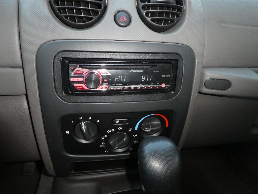 2004 Jeep Liberty Sport - Photo 13