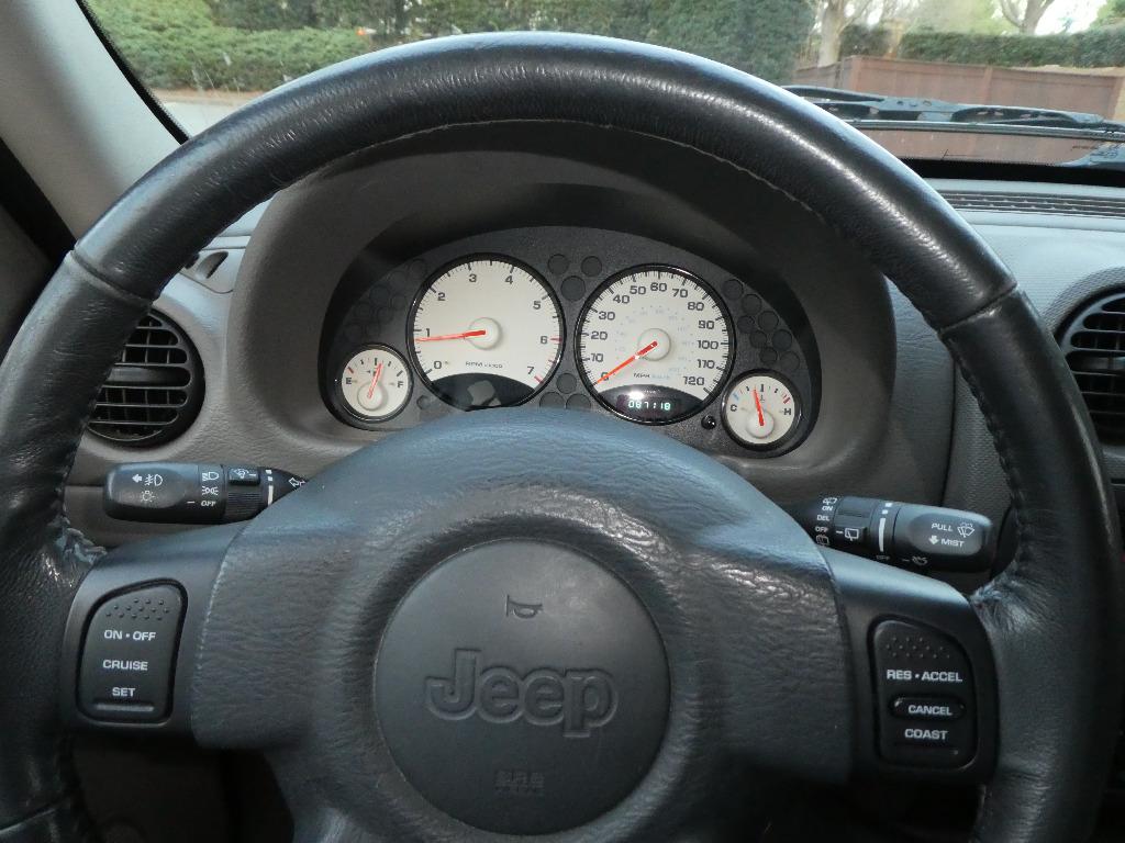 2004 Jeep Liberty Sport - Photo 12
