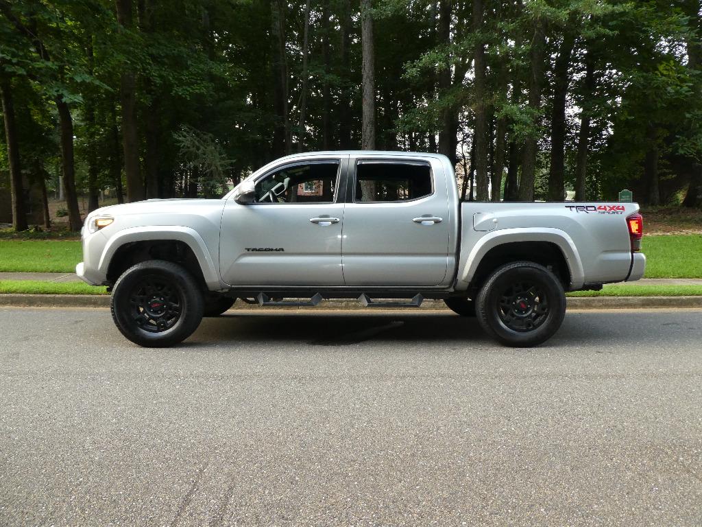 2019 Toyota Tacoma TRD Sport - Photo 31