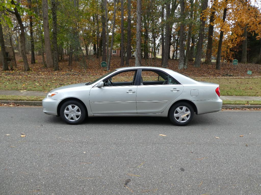 2003 Toyota Camry LE